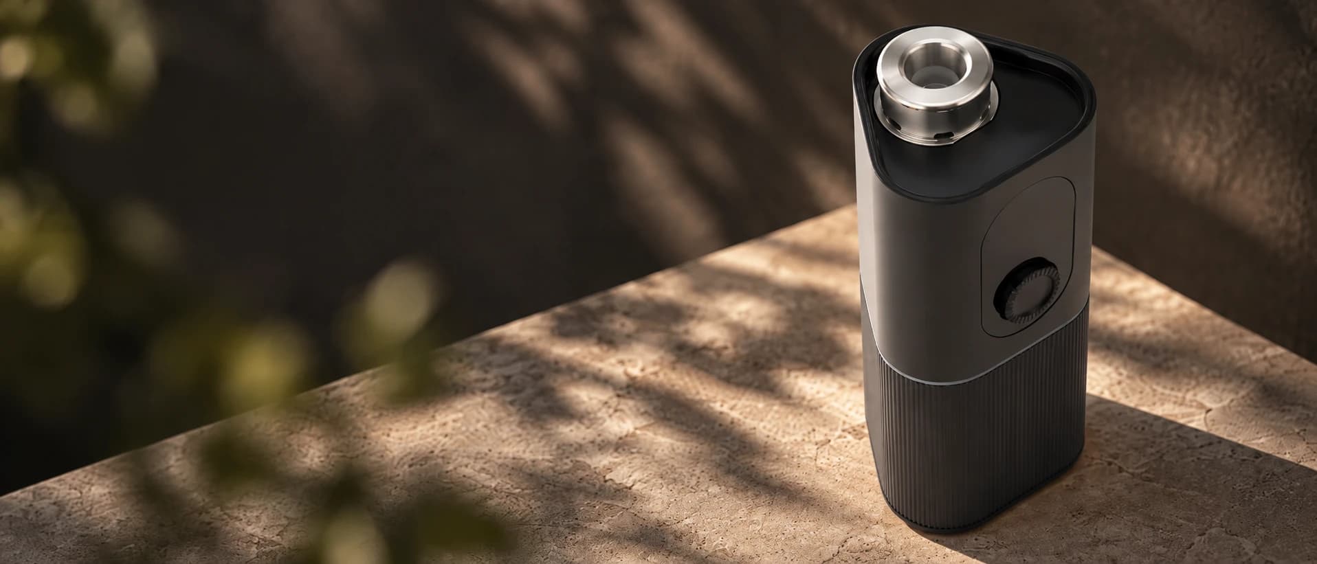 Graphite SparkIt TRI with the upper heating chamber exposed in natural light
